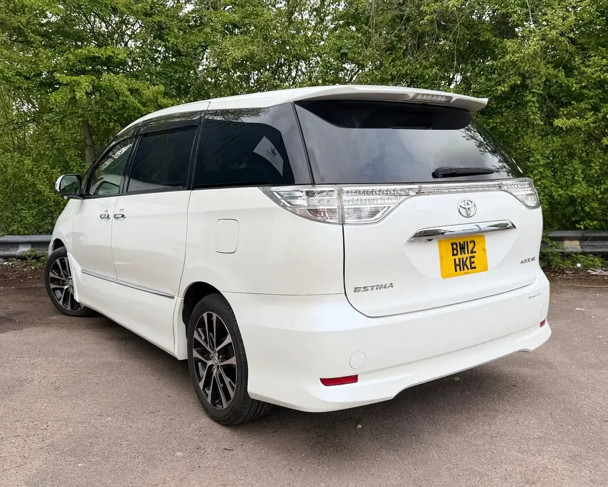 Used Toyota Estima 2012 White MPV