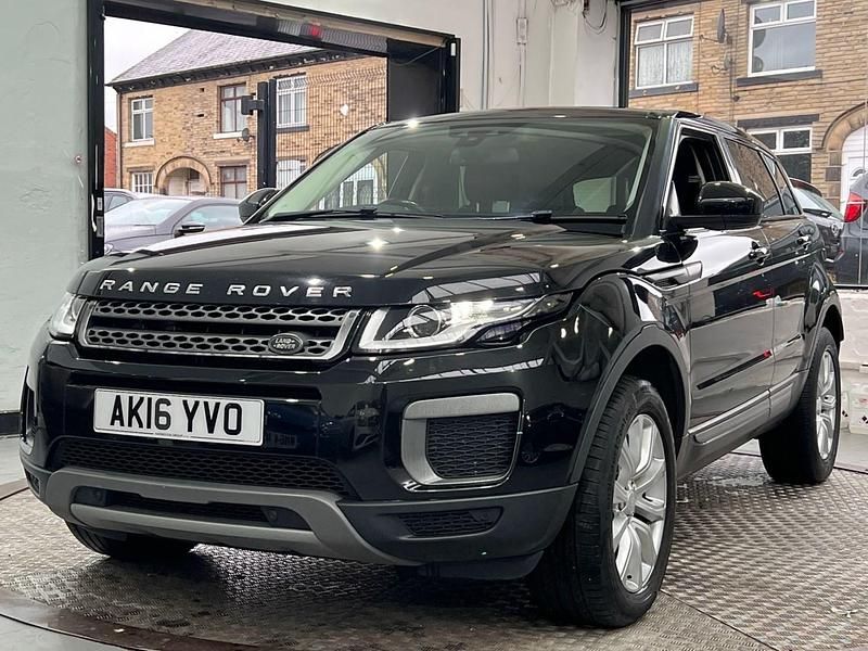 Black Used 2016 Land Rover Range Rover evoque SE Estate | £9,699 (Fair price) - Image 1/4