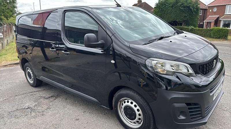 Black Used 2023 Peugeot Expert Premium Van | £13,995 (Fair price) - Image 1/4