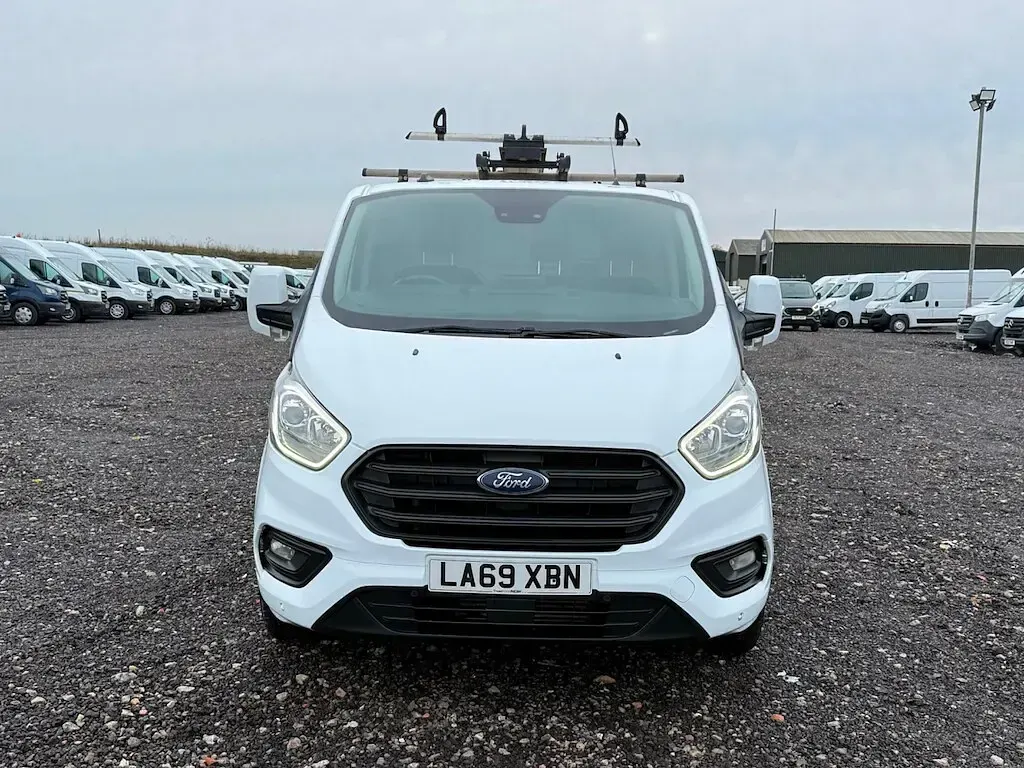 Used Ford Transit Custom Trend 105 HP (77 kW) 2020 White Van