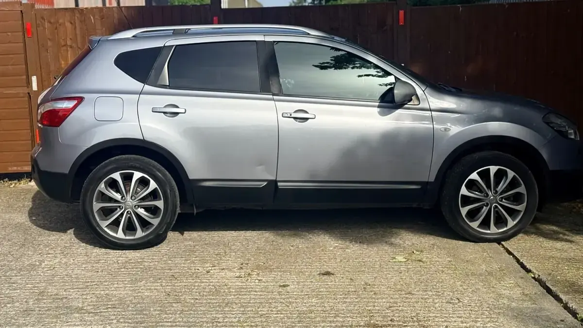 Used Nissan Qashqai Tekna 110 HP (80 kW) 2011 Grey SUV