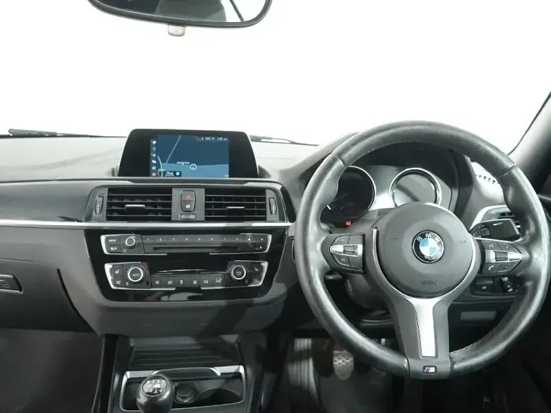 Begagnad BMW 218 M Sport 134 HK (98 kW) 2019 Svart Cab