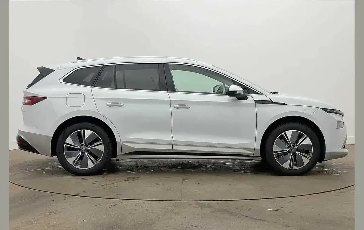 Used Skoda Enyaq iV 210 kW (286 HP) 2026 Moon white metallic SUV