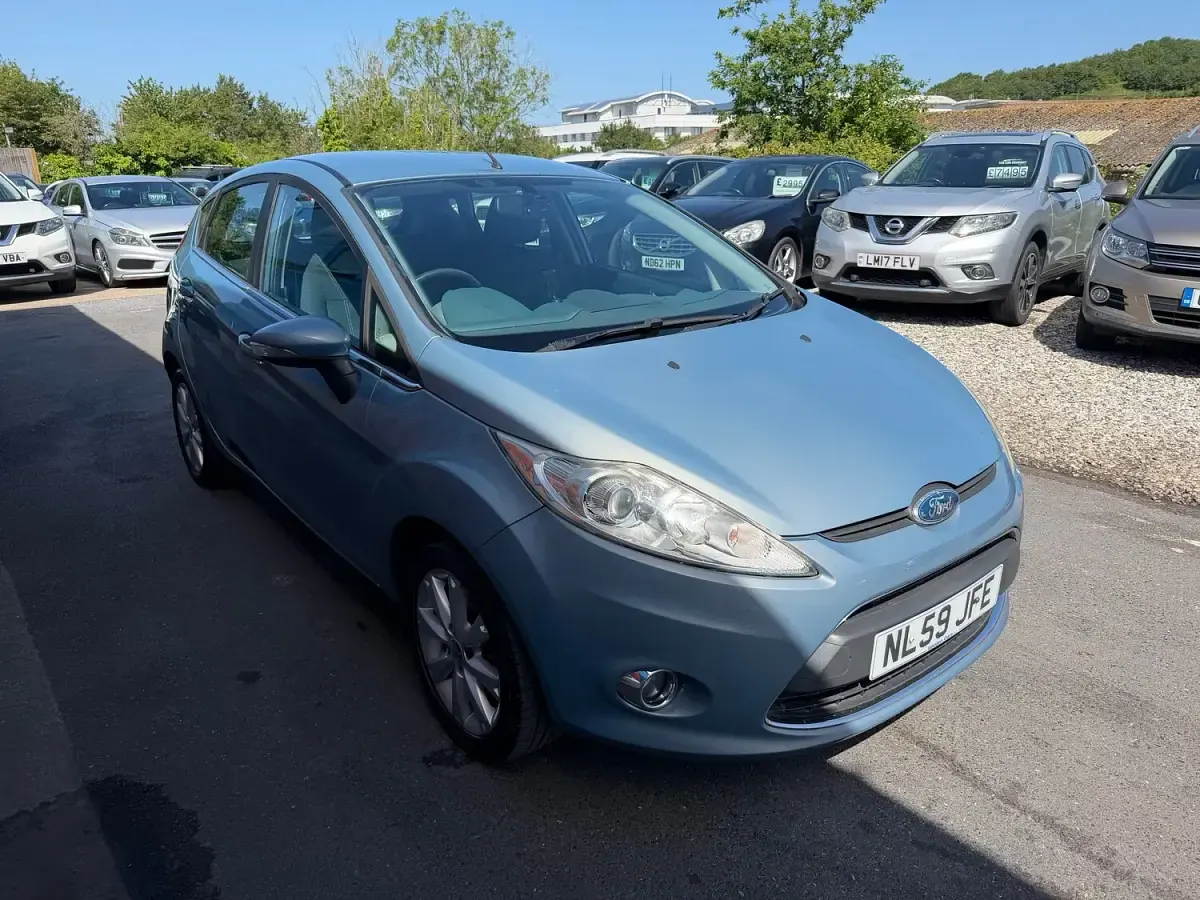 Used Ford Fiesta Zetec 94 HP (69 kW) 2009 Blue Hatchback