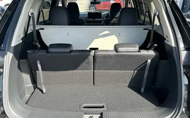 Nouă Nissan X-Trail Tekna+ 163 CP (119 kW) 2025 SUV
