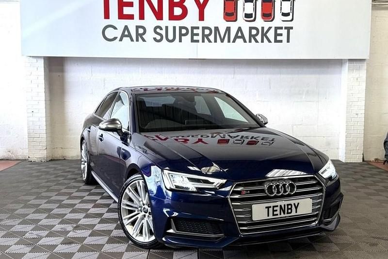 Used Audi A4 Advanced 354 HP (260 kW) 2018 Blue Sedan