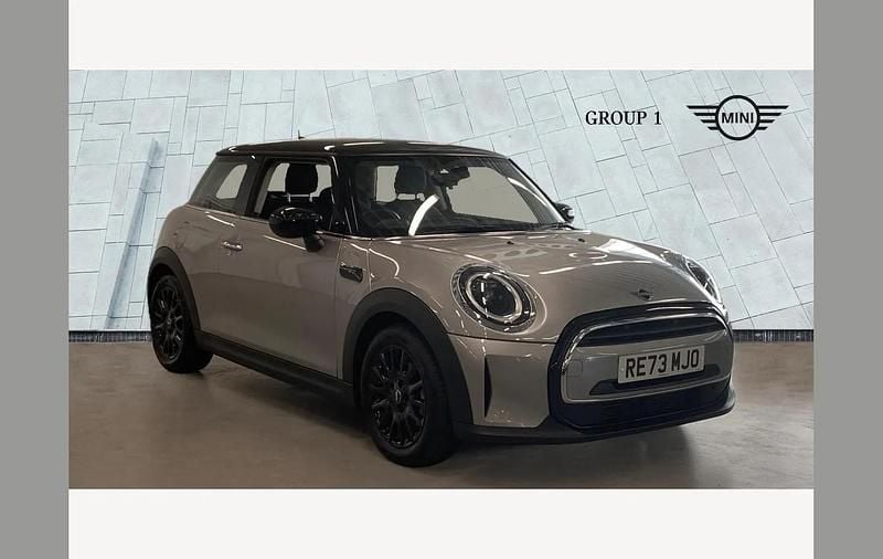 Silver Used 2023 Mini Cooper Classic Hatchback | £18,950 (A bit pricey) - Image 1/4