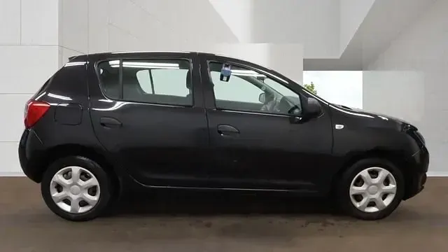 Used Dacia Sandero Ambiance 75 HP (55 kW) 2016 Black Hatchback