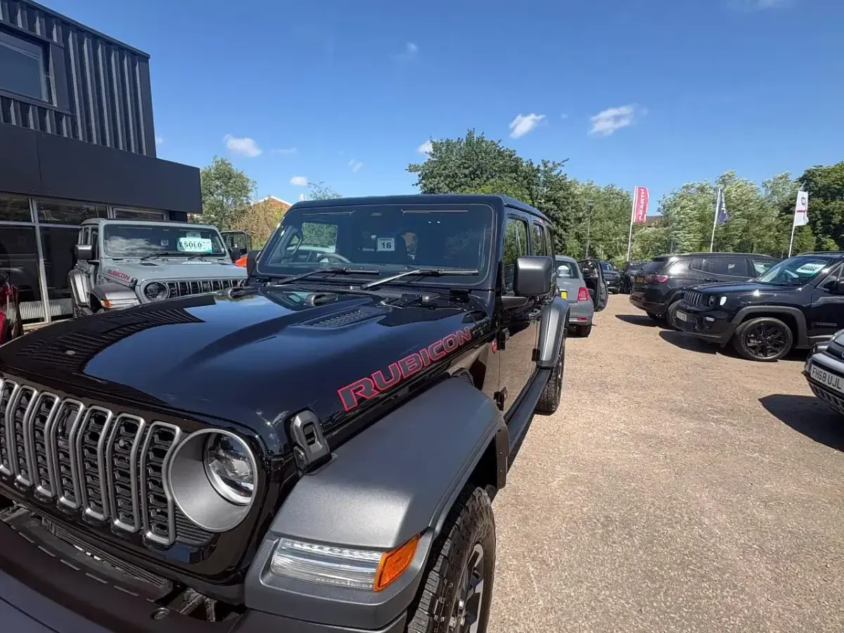 Used Jeep Wrangler Rubicon 268 HP (197 kW) 2025 Black SUV