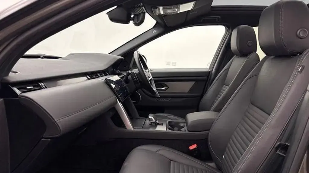 Used Land Rover Discovery Sport HSE Dynamic 2025 Silver SUV