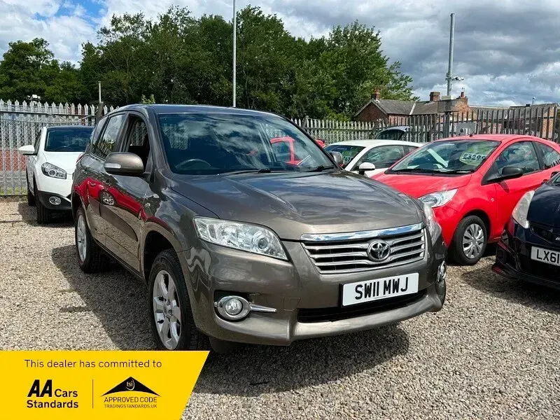 Used Toyota RAV4 150 HP (110 kW) 2011 Beige SUV
