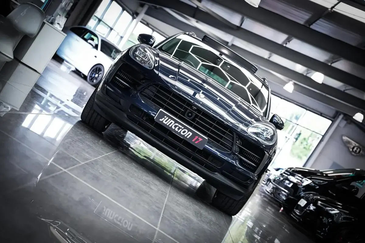 Used Porsche Macan S 2019 Blue SUV
