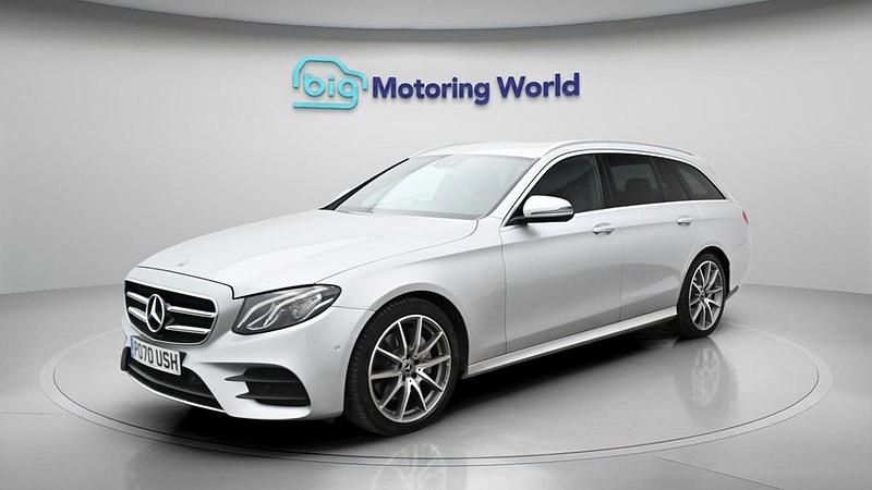 Used Mercedes E200 AMG line 184 HP (135 kW) 2020 Silver Estate