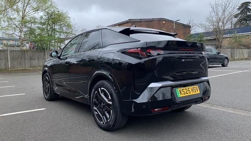 Used Peugeot e-3008 GT 152 kW (207 HP) 2025 Black SUV