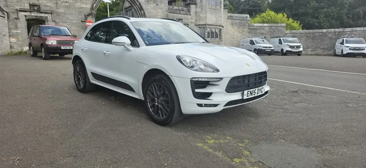 Used Porsche Macan 252 HP (185 kW) 2015 White SUV