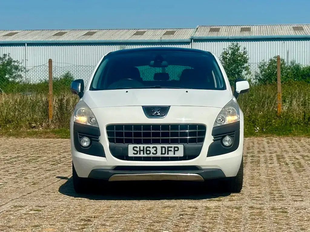 Used Peugeot 3008 Allure 2013 White Estate