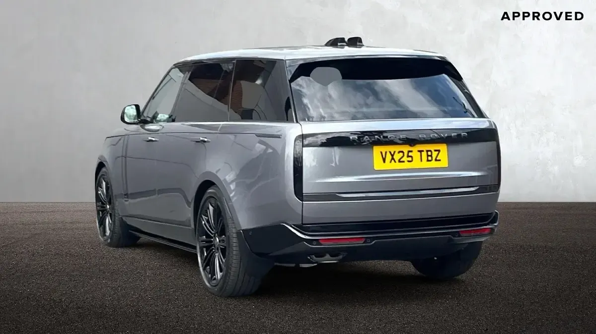 Used Land Rover Range Rover Autobiography 2025 Eiger grey SUV
