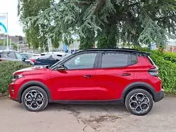 Used Citroën e-C3 83 kW (113 HP) 2025 Red Hatchback