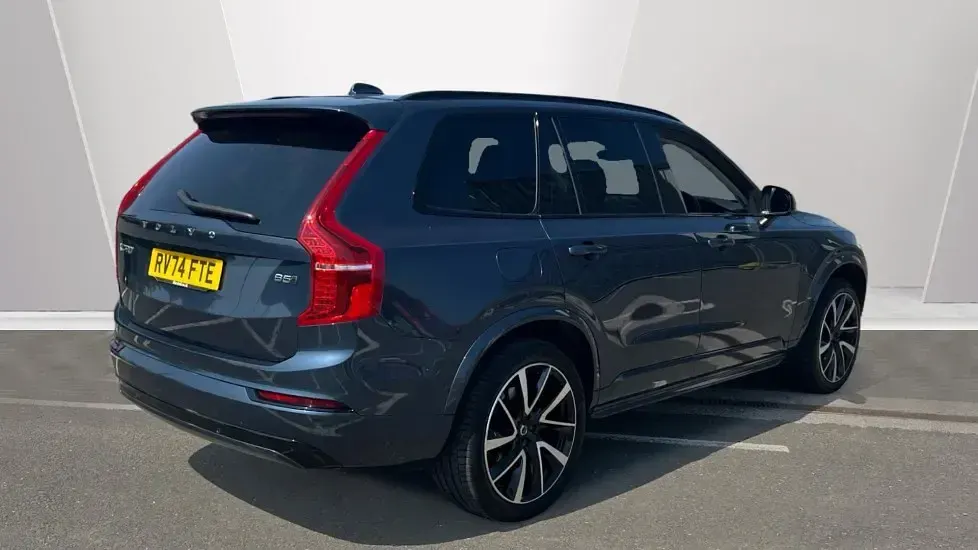 Used Volvo XC90 Plus 250 HP (183 kW) 2024 Blue SUV