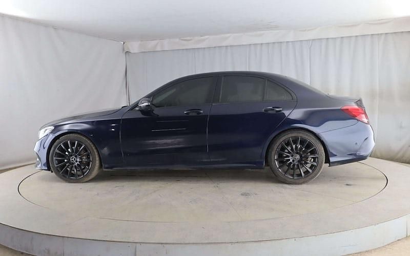 Used Mercedes C220 AMG Line Premium 170 HP (125 kW) 2016 Blue Sedan