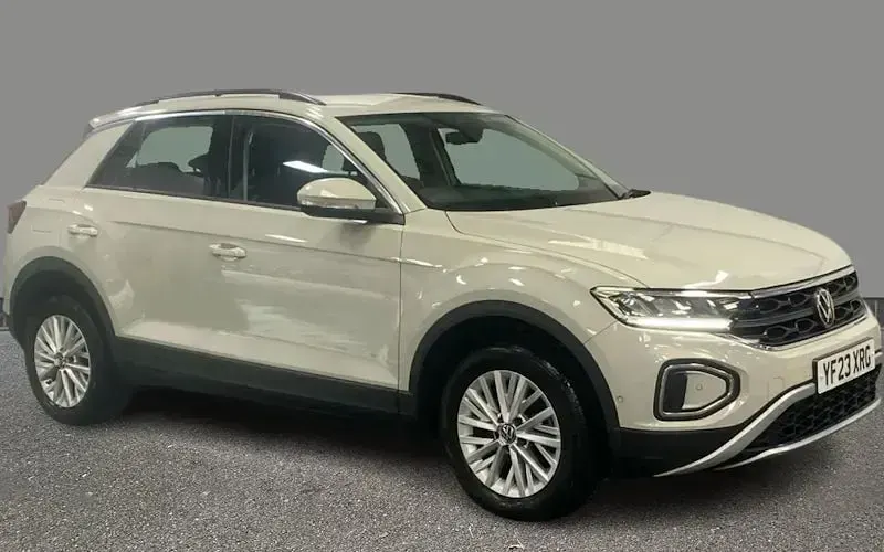 Used VW T-Roc Life 110 HP (80 kW) 2023 SUV