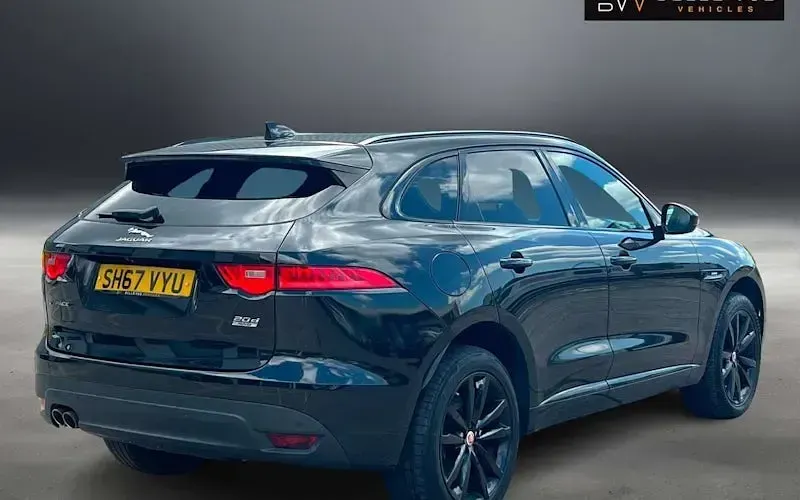 Used Jaguar F-Pace R-Sport 179 HP (131 kW) 2020 SUV