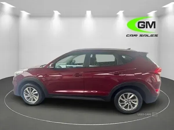 Used Hyundai Tucson SE 116 HP (85 kW) 2016 Red SUV