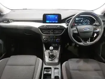 Usado Ford Focus Zetec 125 HP (91 kW) 2019 Cinzento Citadino