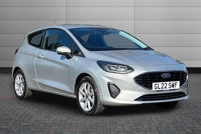 Used Ford Fiesta Trend 75 HP (55 kW) 2022 Silver Hatchback