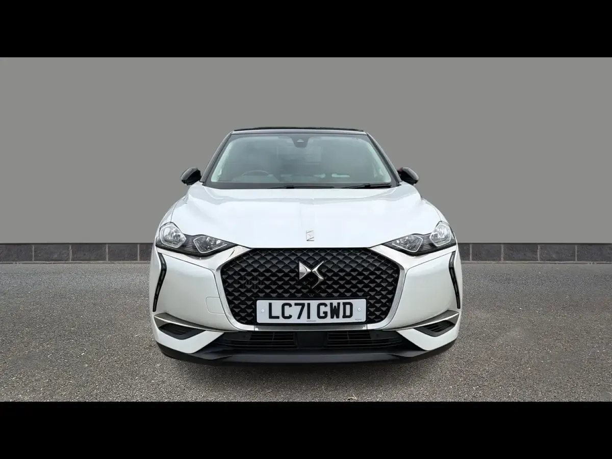 Used DS Automobiles DS3 Prestige 2021 White Hatchback