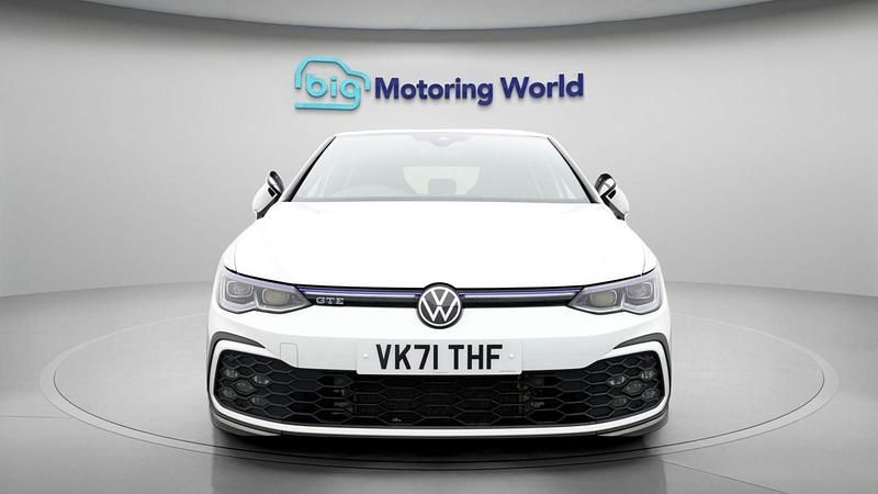Used VW Golf VII GTE 2021 White Hatchback