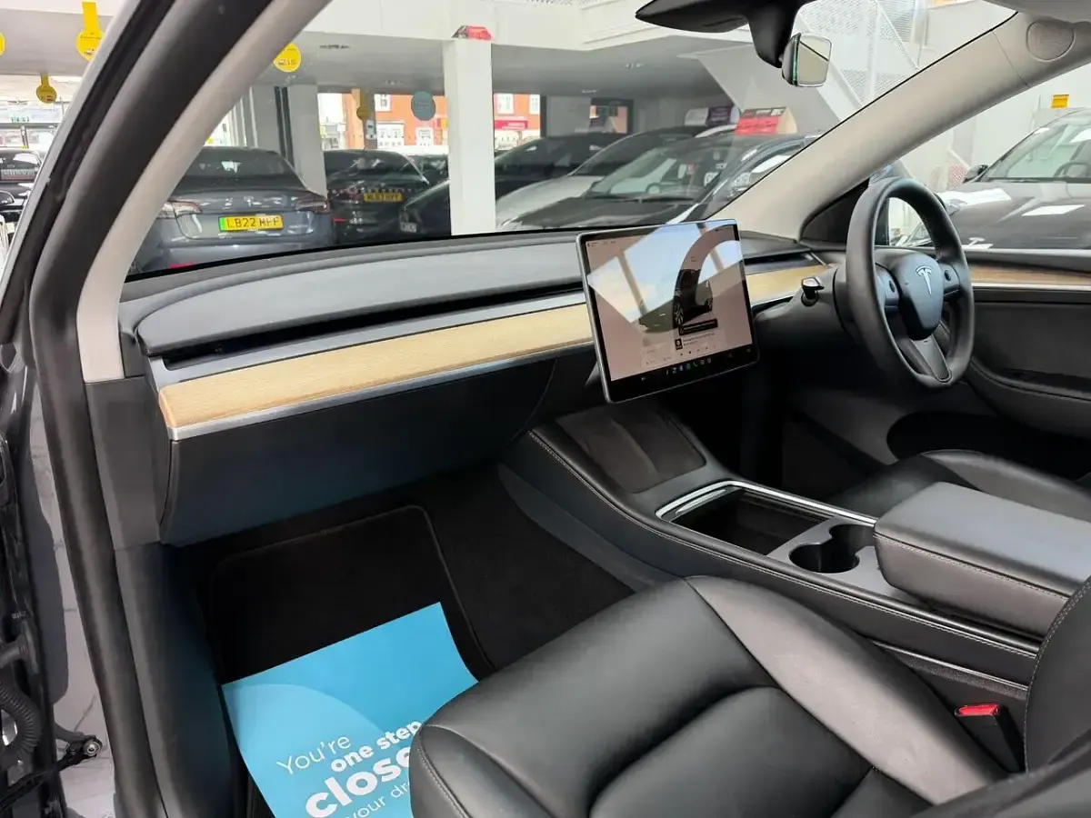 Used Tesla Model Y Long Range AWD 378 kW (514 HP) 2022 Grey SUV