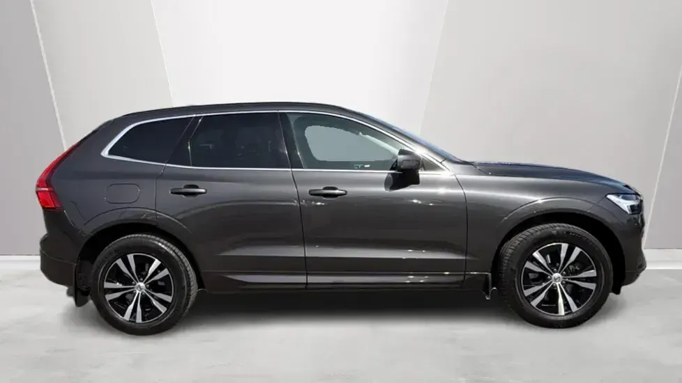 Used Volvo XC60 Core 247 HP (181 kW) 2024 Grey SUV