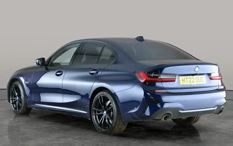 Used BMW 330e M Sport 292 HP (214 kW) 2022 Blue Sedan