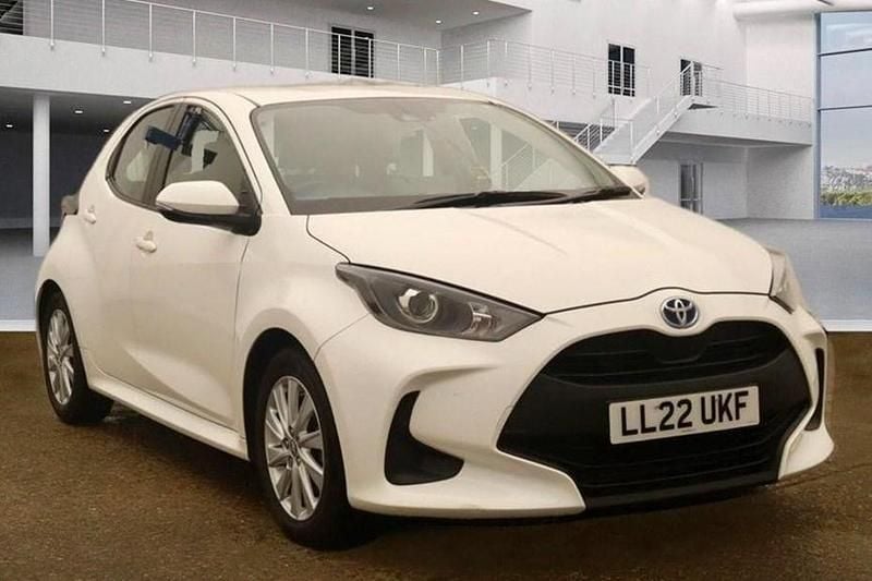 Used 2022 Toyota Yaris Hybrid | £13,690 (Good price) - Image 1/1