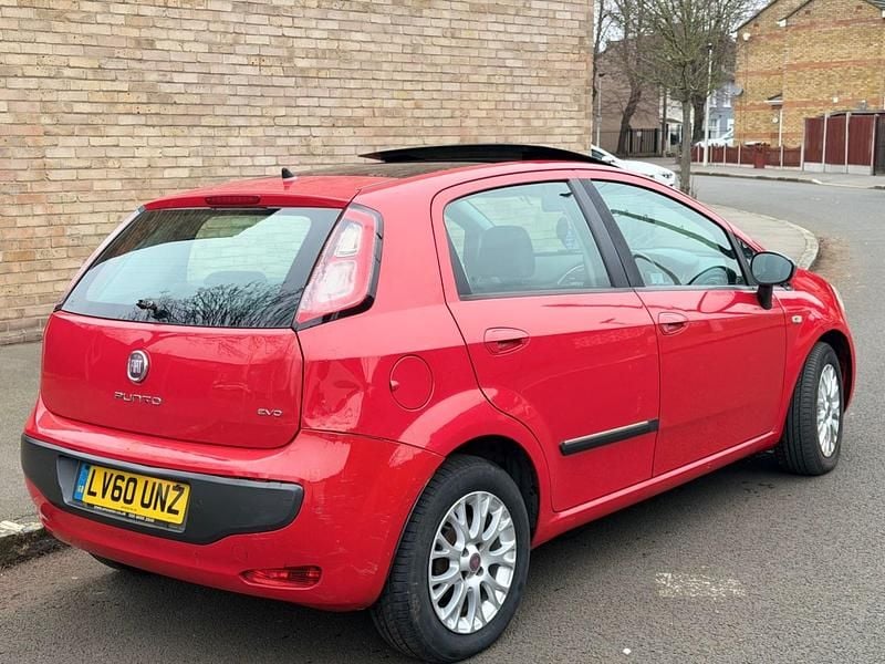 Used Fiat Punto Evo Dynamic 77 HP (56 kW) 2010 Red Hatchback