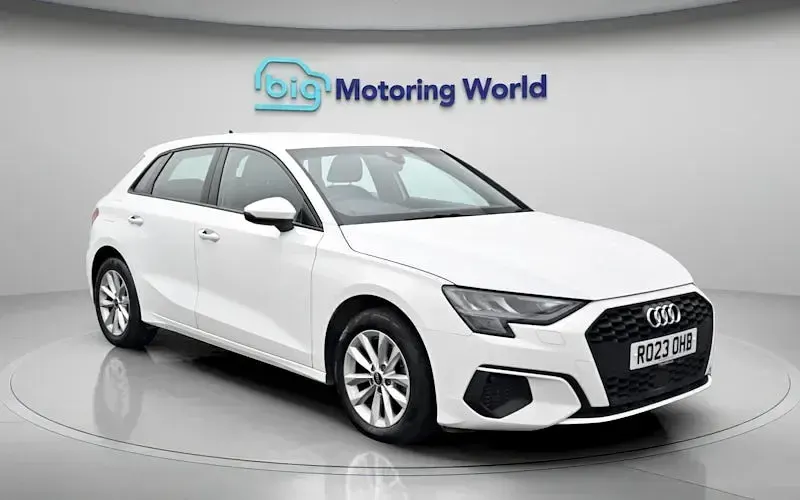Used Audi A3 Sportback 110 HP (80 kW) 2023 White Hatchback