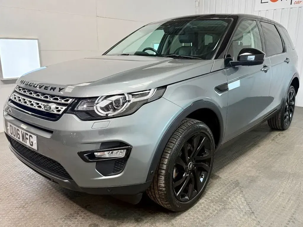 Used Land Rover Discovery 4 HSE Luxury 180 HP (132 kW) 2016 Grey SUV