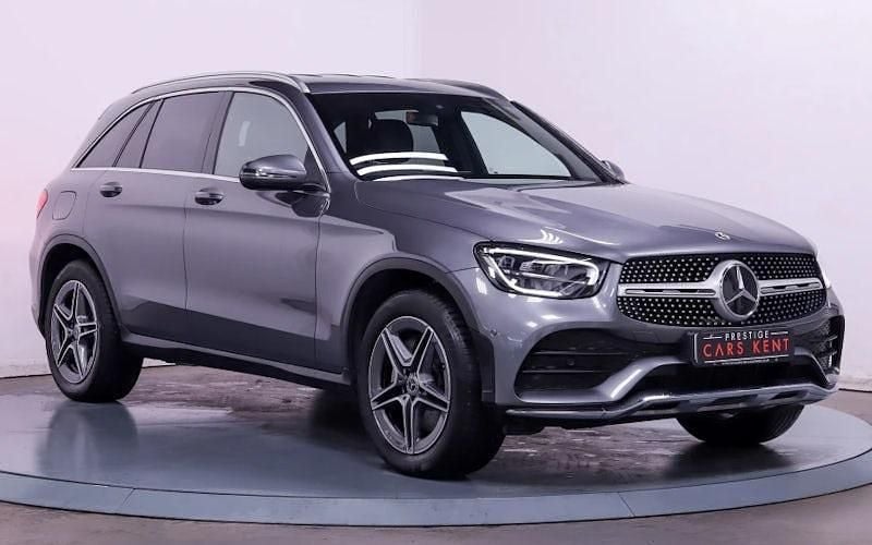 Used 2022 Mercedes GLC300 AMG line Estate | £31,845 (Good price) - Image 1/4