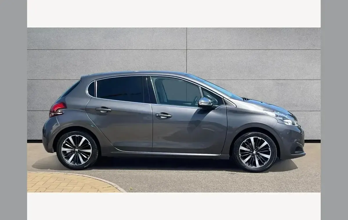 Used Peugeot 208 80 HP (58 kW) 2019 Grey Hatchback