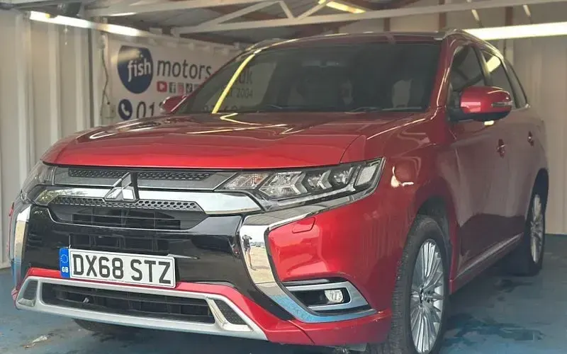 Used Mitsubishi Outlander P-HEV 177 HP (130 kW) 2018 Estate