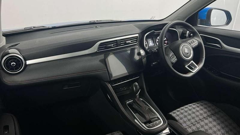 Used MG ZS Excite 110 HP (80 kW) 2024 Blue Sedan