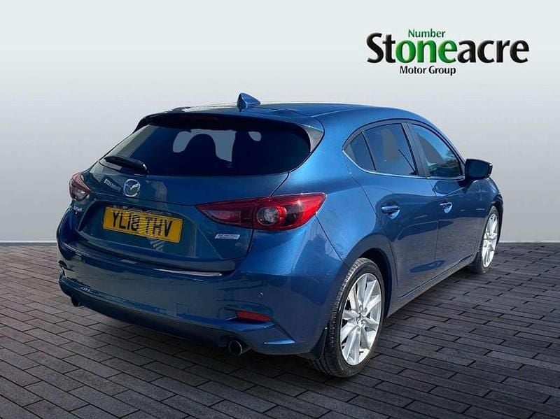 Used Mazda 3 Inclusive 121 HP (88 kW) 2018 Blue Hatchback