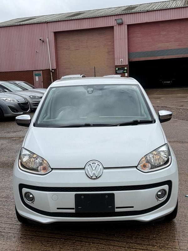 White Used 2016 VW up! Hatchback | £6,650 (Good price) - Image 1/4