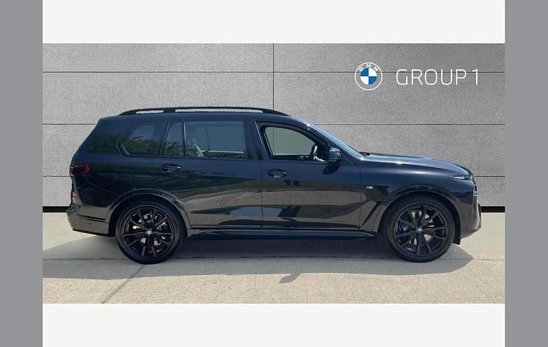 Usado BMW X7 M Sport 352 CV (258 kW) 2025 Negro SUV