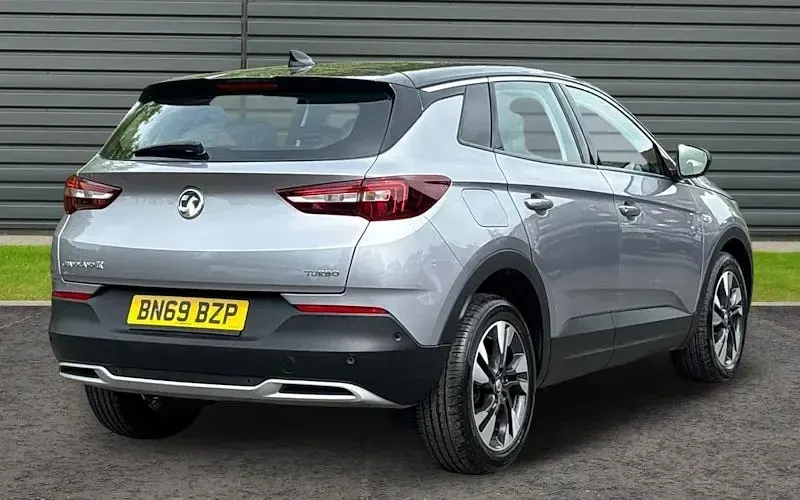 Used Vauxhall Grandland X Sport 131 HP (96 kW) 2019 Grey SUV