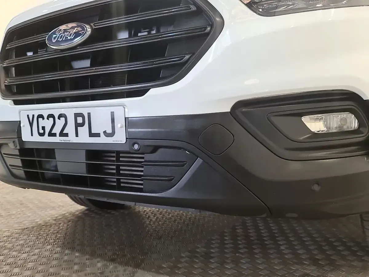 Used Ford Transit Custom 105 HP (77 kW) 2022 White Van