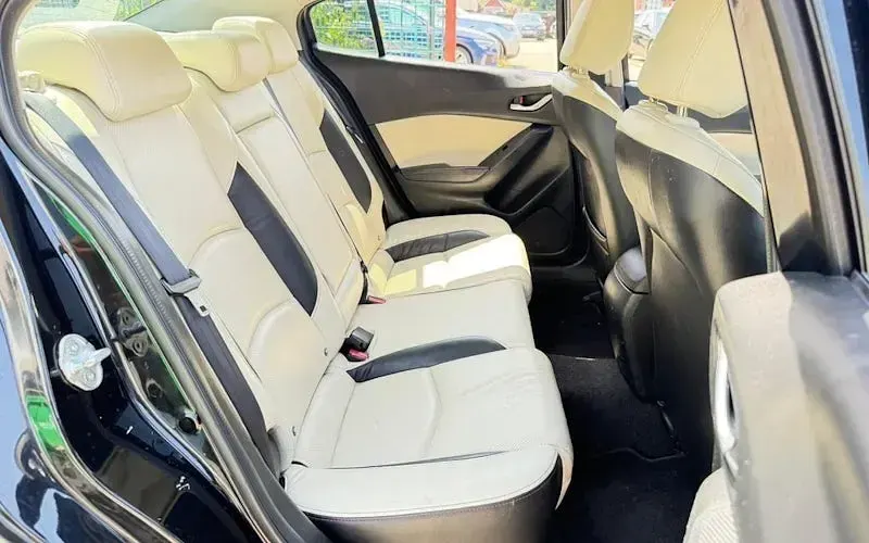 Used Mazda 3 Inclusive 120 HP (88 kW) 2015 Black Sedan