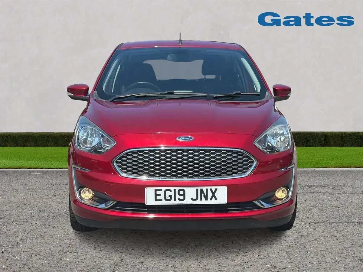 Used Ford Ka Plus Zetec 70 HP (51 kW) 2019 Red Hatchback