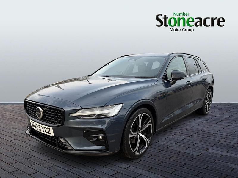 Used Volvo V60 Ultimate 197 HP (144 kW) 2023 Blue Estate